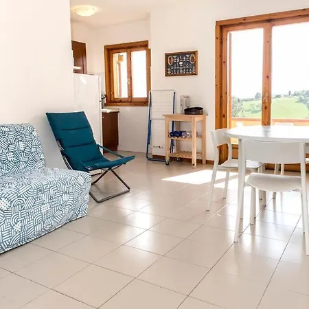 Appartamento M285 - Marcelli, Comodo Trilocale Con Terrazzo