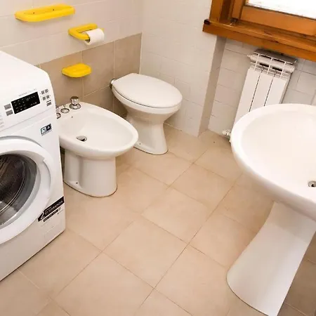 M285 - Marcelli, Comodo Trilocale Con Terrazzo Apartment *